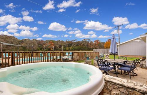Wimberley Casa | Arrowhead Falls