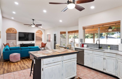 Peoria Casa | Arrowhead Family Getaway with Heated Pool