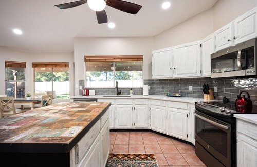 Peoria Casa | Arrowhead Family Getaway with Heated Pool