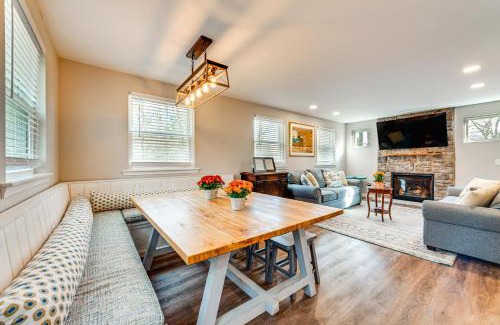 Pocono Lake Casa | Arrowhead Lake Access and Fire Pit Serene Cottage
