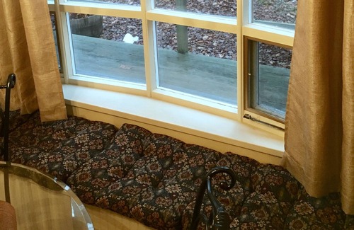 Pocono Lake Cabaña | Arrowhead Lake Poconos Cottage, a pasos de la playa y la suite de la gran sala privada