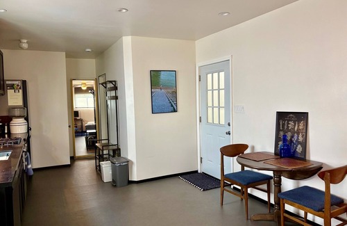 South Pasadena Casa | Arroyo Seco upper duplex 1-bdrm -- Rose Bowl adjacent