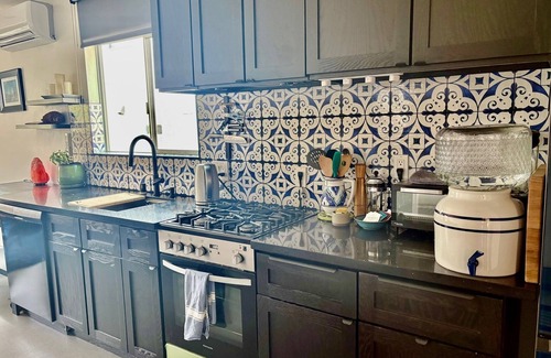 South Pasadena Casa | Arroyo Seco upper duplex 1-bdrm -- Rose Bowl adjacent