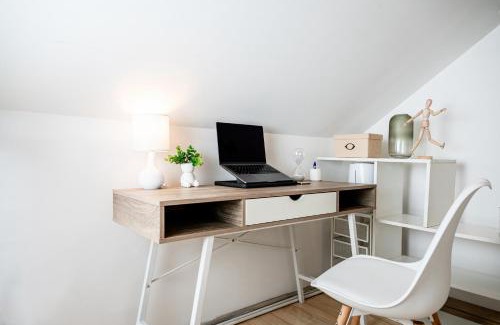 Savamala Apartamento | Art-Apart Sava Side Old Town Renovated