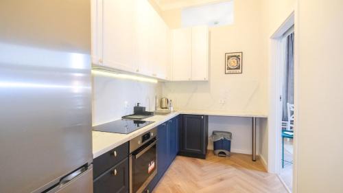 Wesoła Zachod Apartamento | Art Deco Elegance