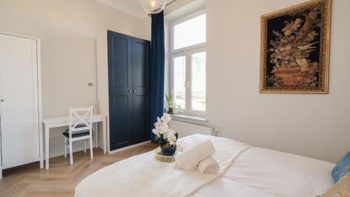Wesoła Zachod Apartamento | Art Deco Elegance