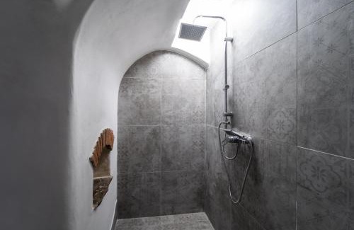 Chvalsiny Casa | Art Gallery Dyk
