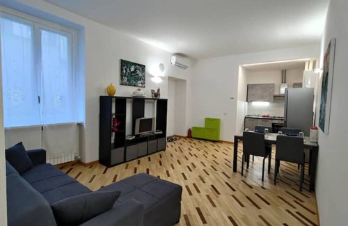Porta Genova Apartamento | Art Home Apartment Navigli