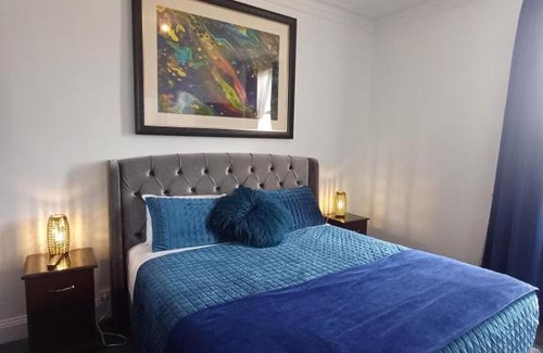 Launceston CBD Hotel | Art Hotel on York