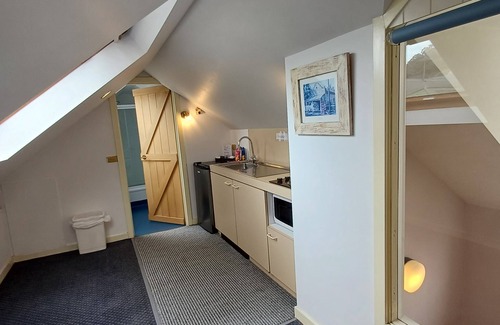 Launceston CBD Hotel | Art Hotel on York