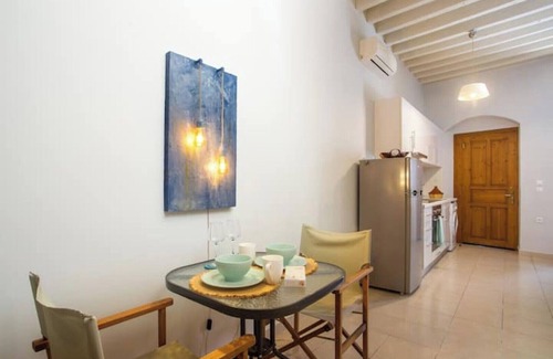 Rhodes Apartamento | Art House 1 Special Needs