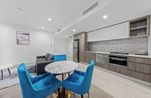 South Brisbane Hotel | Art House Apartments by CLLIX