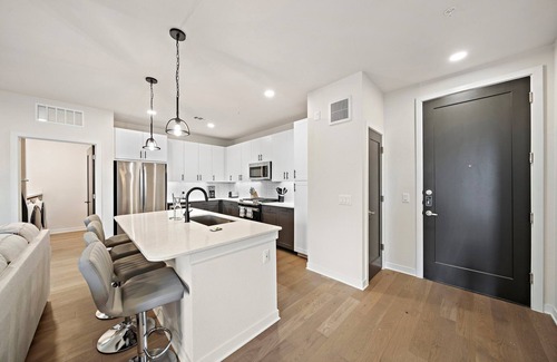 Washington Ave./ Memorial Park Apartamento | Art house sawyer yards