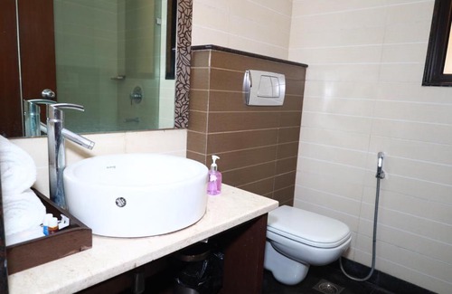 South City I Hotel | Art India hotels near to huda metro & fortis hospital