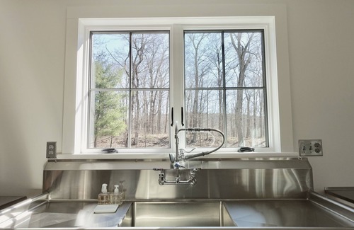 Hillsdale Casa | Art Studio House in Private Mountaintop Nature Preserve