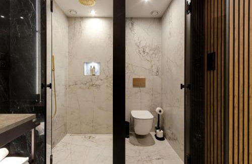 City Centre Hotel | Art Suites Luxury Hotel