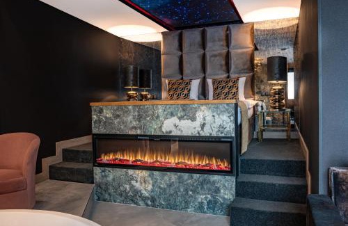 City Centre Hotel | Art Suites Luxury Hotel