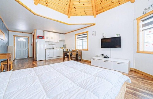 Jeongseon Casa | Arte Pension