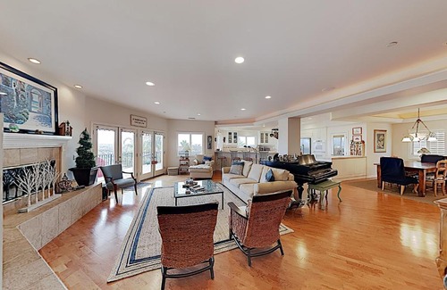 Ventura Casa | Artemesia Beach House