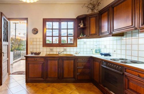 Spata-Artemida Casa | Artemida Beachside Villa Escape - 50m by the Sea
