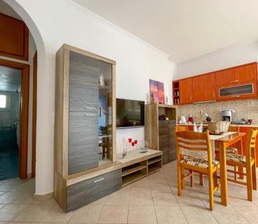Adamas Casa | Artemis Bakerys House 2