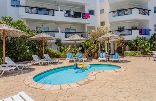 Universal Apartamento | Artemis Cynthia Complex