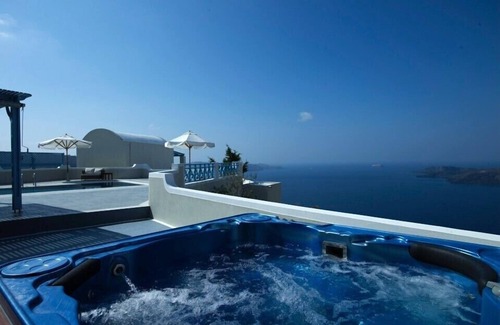 Santorini Villa | Artemis Villa w/ Heated Pool, Hot Tub & Caldera View