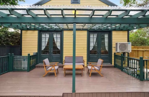 Faubourg Marigny Casa | Artful 5BR Oasis w/Pool & Hot Tub, Steps to FQ