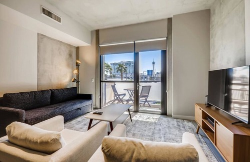 Downtown Las Vegas Condominio | artfully innovating new condominium in downtown Las Vegas