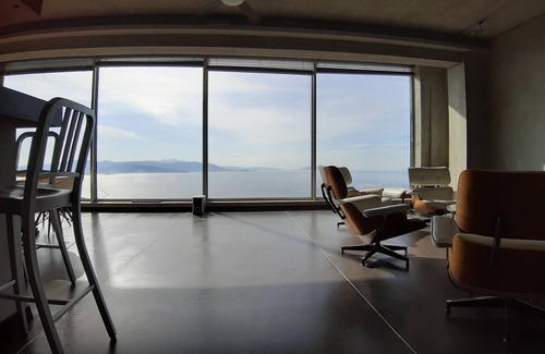 Marathon Villa | ArtHouse