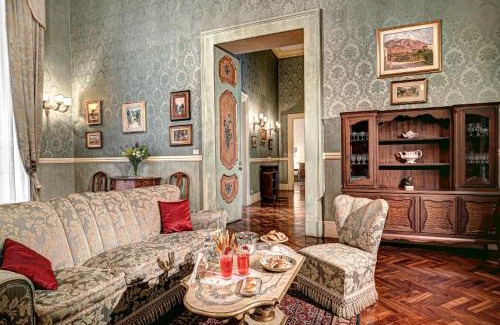Naples City Centre Apartamento | Arthouse Lady Marys Tribunali Luxury Suite