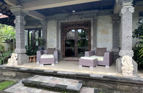Penestanan Casa | Elegante Artesanal de Piedra Inicio en Ubud, Bali