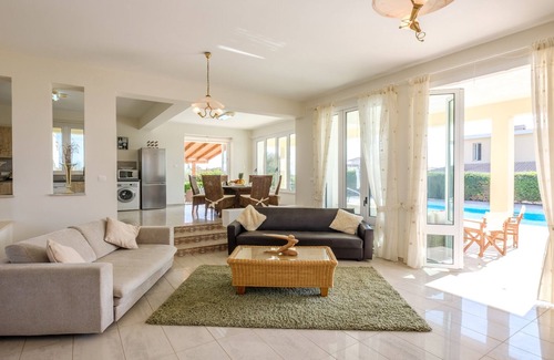 Cape Greko Villa | Artisan Homes # Anastel 2 Unique luxury villa with private overflow pool.