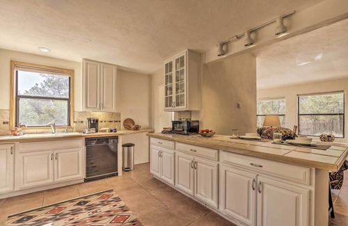 Rowe Cabina | ¡NUEVO! Peaceful Rowe Home w / Pecos Natl Park Views!