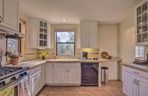 Rowe Cabina | ¡NUEVO! Peaceful Rowe Home w / Pecos Natl Park Views!