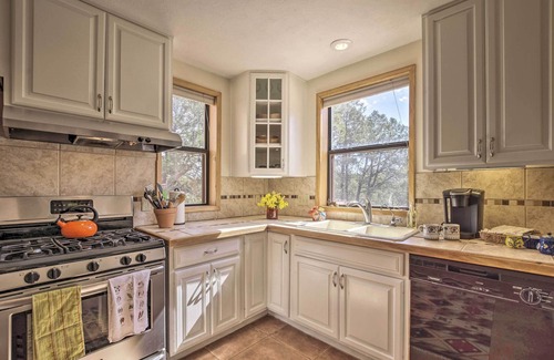 Rowe Cabina | ¡NUEVO! Peaceful Rowe Home w / Pecos Natl Park Views!