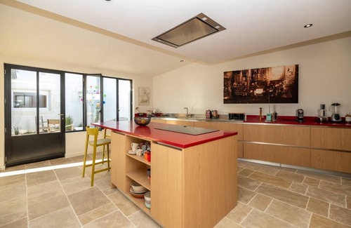 Sainte-Marie-de-Re Casa | Artist villa in the heart of la Noue