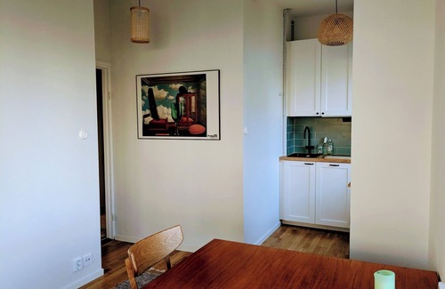 Kallio Condominio | Artistic 2-Bedroom full of light