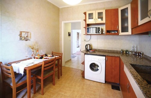 Mar Mikhael Apartamento | Artistic 2 bedrooms apartment in the heart of mar mikhael