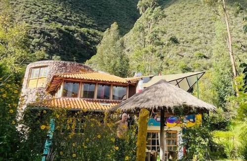Urubamba Chalet De Esquí | Artistic country cottage in the Sacred Valley of Peru