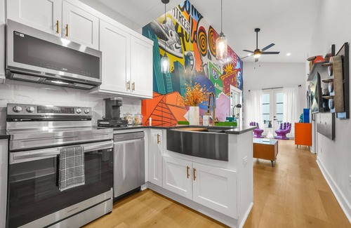 Union City Casa | Artistic Retreat 10 min to Airport & near Downtown