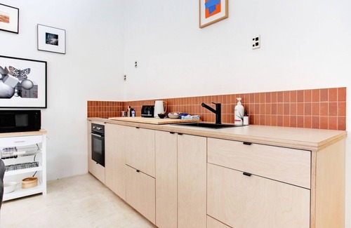 Newton Apartamento | Artists Retreat in Heart of CBD