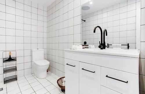 Newton Apartamento | Artists Retreat in the Heart of the City 1 BR BA
