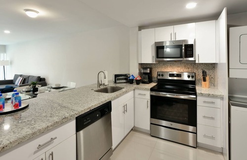 Downtown Fort Lauderdale Apartamento | Artrageous on the river By RocketStay