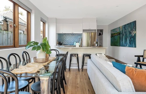 Bondi Beach Casa | Artscape - Bondi Beach Villa. Luxury family home, steps from all Bondi has to offer!