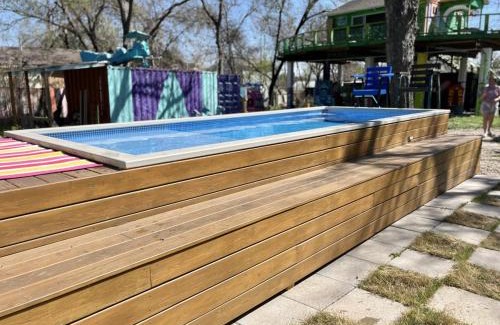 Chestnut Casa | Artsy East Austin Hideaway
