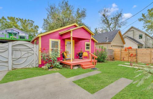 Chestnut Casa | Artsy East Austin Hideaway