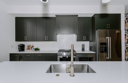 Nashville Apartamento | Artsy Luxe Nashville Stay | Perfect for Groups