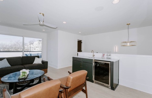 Nashville Apartamento | Artsy Luxe Nashville Stay | Perfect for Groups