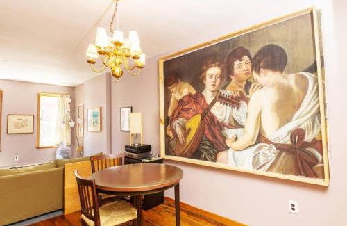 South Philadelphia Casa | Artsy Traditional Rowhome South Philly